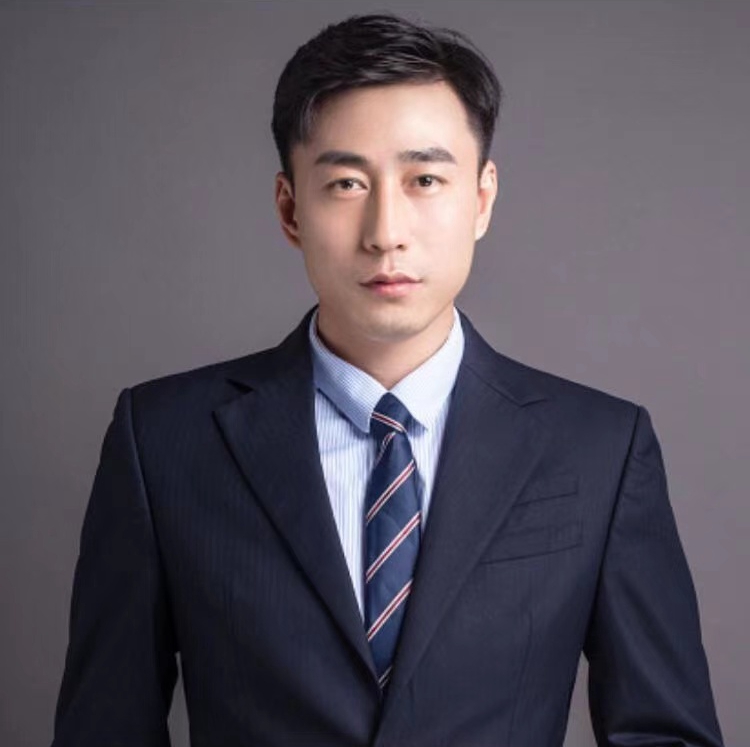 何夏庄 创意策略总监